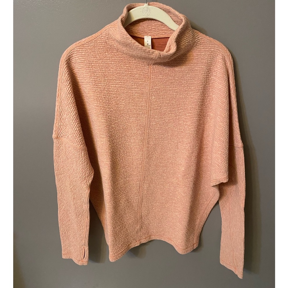 Lululemon along the way mock neck